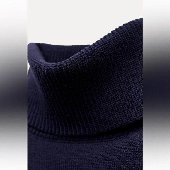 ZARA HIGH COLLAR KNIT SHORT VEST - Picture 4 of 5